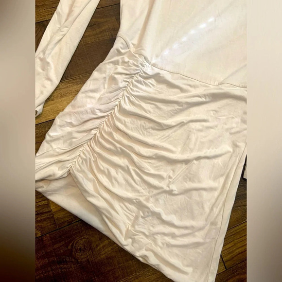 Lovers and friend Ivana ruched cream turtleneck dress spring boho 128$ Revolve - Picture 4 of 5